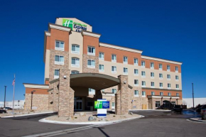 Holiday Inn Express and Suites Denver East Peoria Street, an IHG Hotel